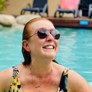 Meet your Posher, Lenore